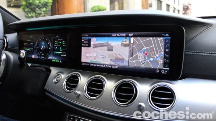 Mercedes Clase E 300 De Estate Prueba Interior 1 700x394