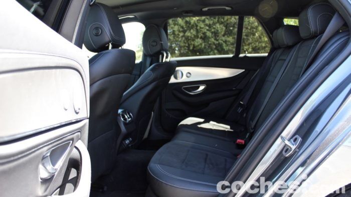 Mercedes Clase E 300 De Estate Prueba Interior 9 700x394