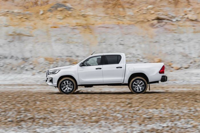 Toyota Hilux Special Edition 2019 43 700x467