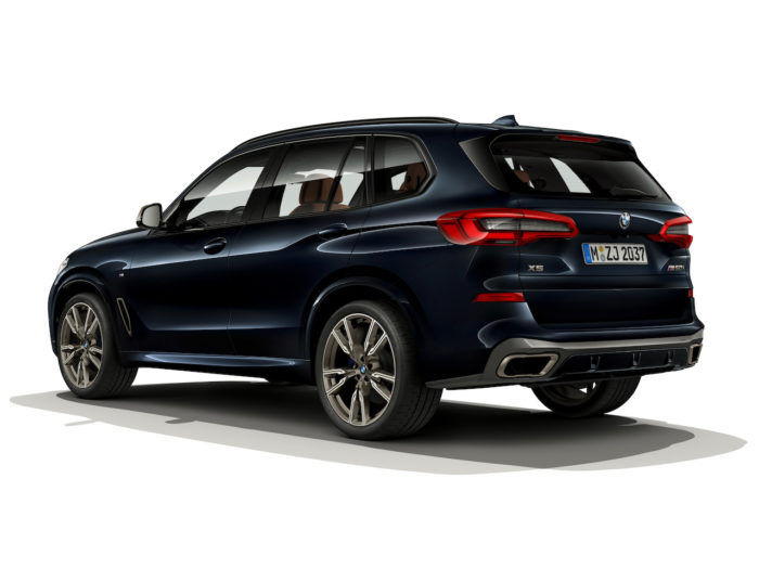 Bmw X5 M50i 1 700x525