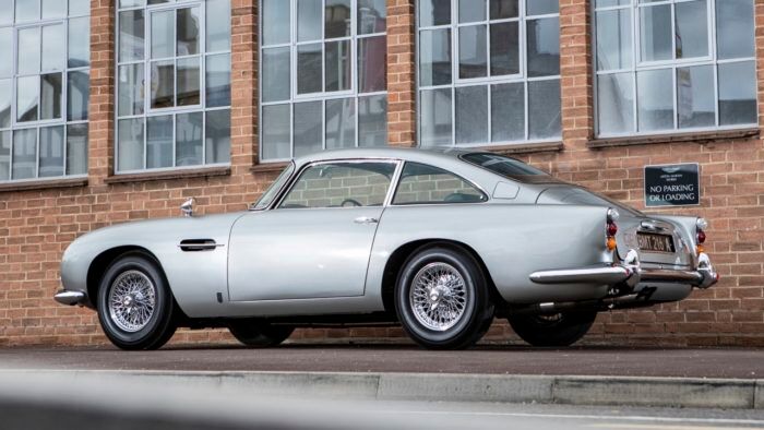 1965 Aston Martin DB5 Goldfinger Spec 30 700x394