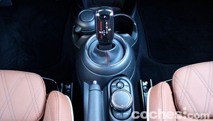 MINI Cooper S Cabrio Prueba Interior 10 700x396