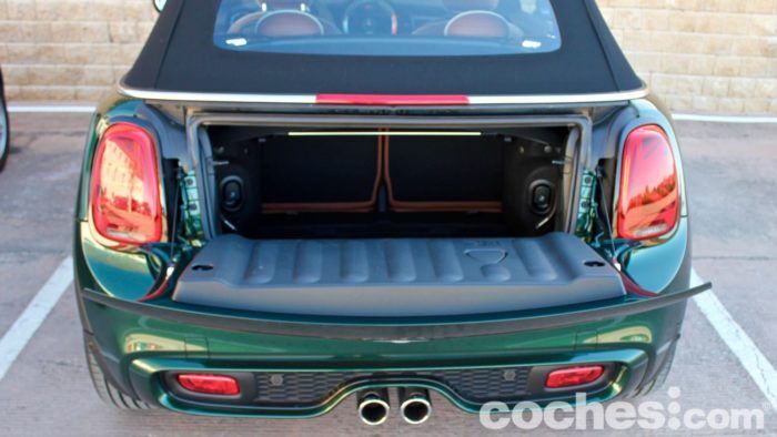 MINI Cooper S Cabrio Prueba Maletero 1 700x394