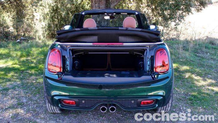 MINI Cooper S Cabrio Prueba Maletero 3 700x394