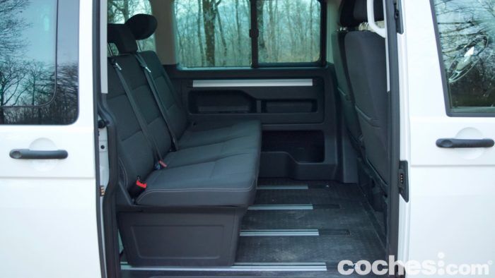 Volkswagen Multivan Outdoor Prueba Interior 16 700x394