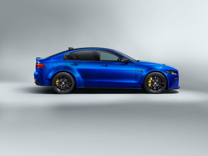 Jaguar Xe Sv Project8 Touring 2 700x525