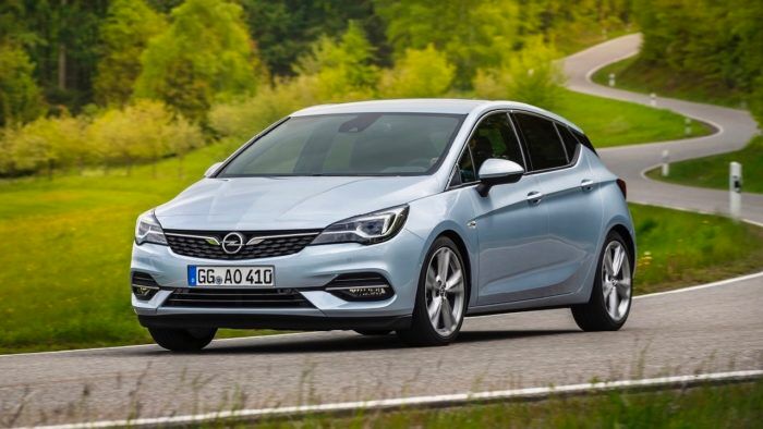 Opel Astra 2020 4 700x394