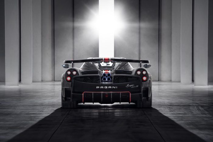 Pagani Huayra Roadster BC 14 700x467