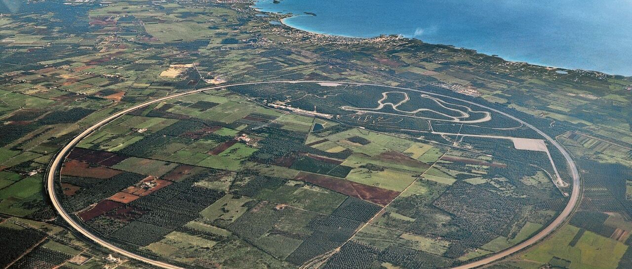 Todas las noticias de coches en un solo portal: Pruebas, fotos, vídeos, informes...