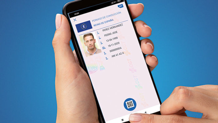 Carnet Conducir Movil E1584953611821 700x394