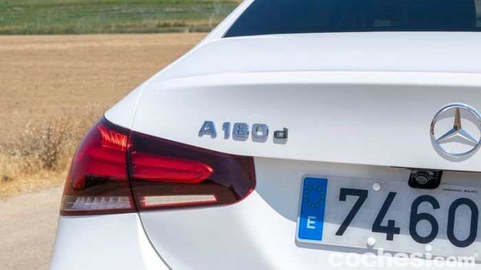 Mercedes Clase A Sedan Prueba 04 700x394