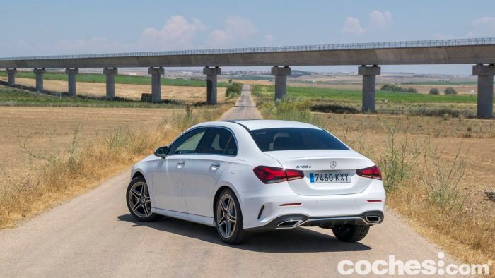 Mercedes Clase A Sedan Prueba 06 700x394
