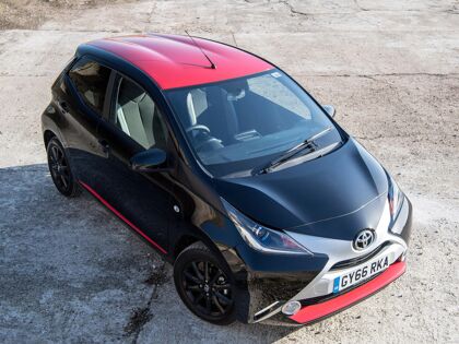 Toyota Aygo X Press 5 Puertas UK  2017