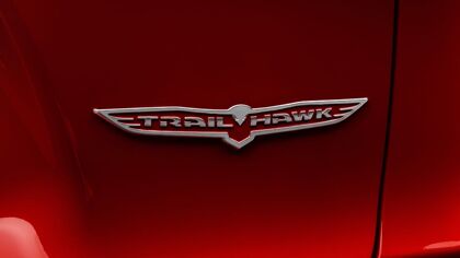 Jeep Trailhawk: ¿qué ofrecen estas versiones tan capaces fuera del asfalto?