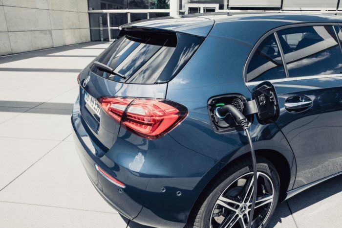 Mercedes A 250 E 11 700x466