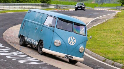 ¿Qué hace una furgo cómo tú en un lugar cómo este?