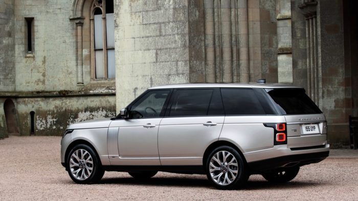 Range Rover Autobiography P400e Lwb 1 700x394