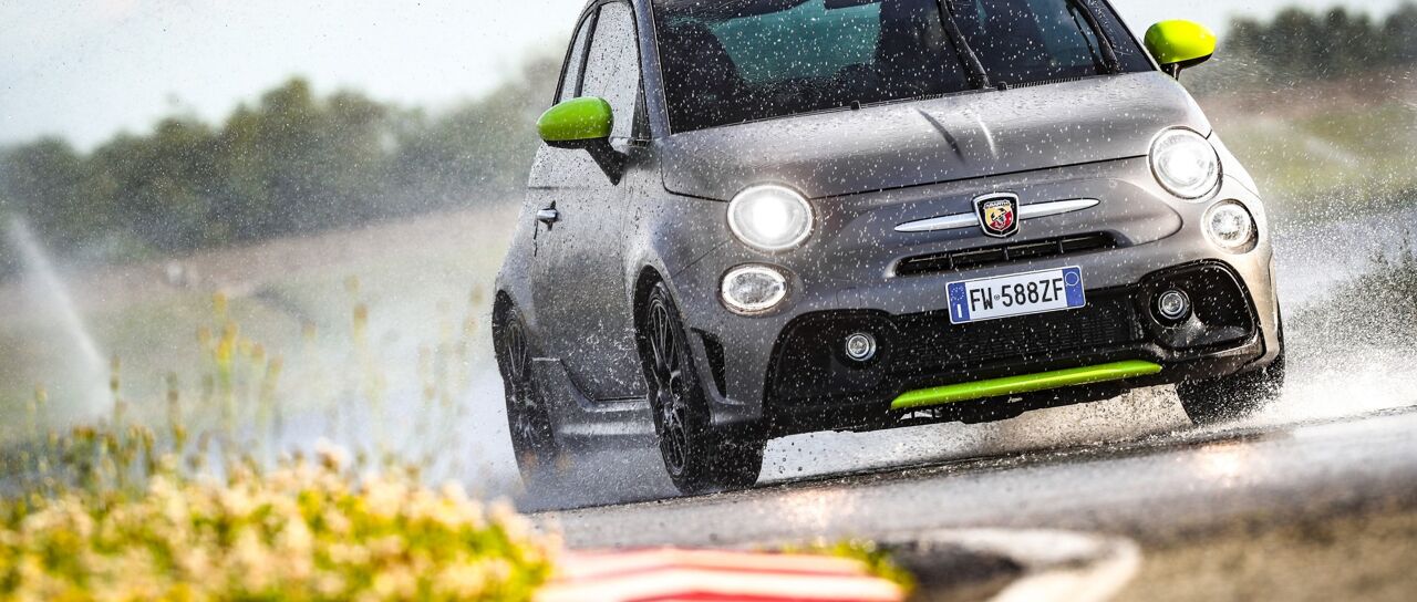 Todas las noticias de coches en un solo portal: Pruebas, fotos, vídeos, informes...