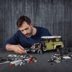 Land Rover Defender LEGO Technic 14 150x150