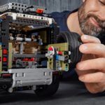 Land Rover Defender LEGO Technic 18 150x150