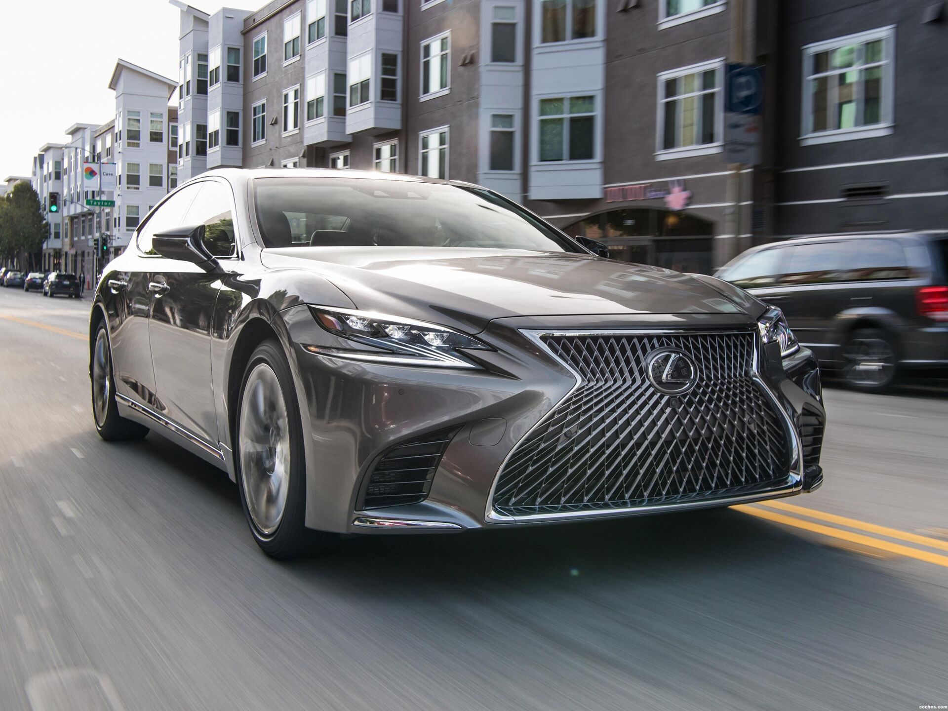 lexus_ls500-usa-2017_r40.jpg