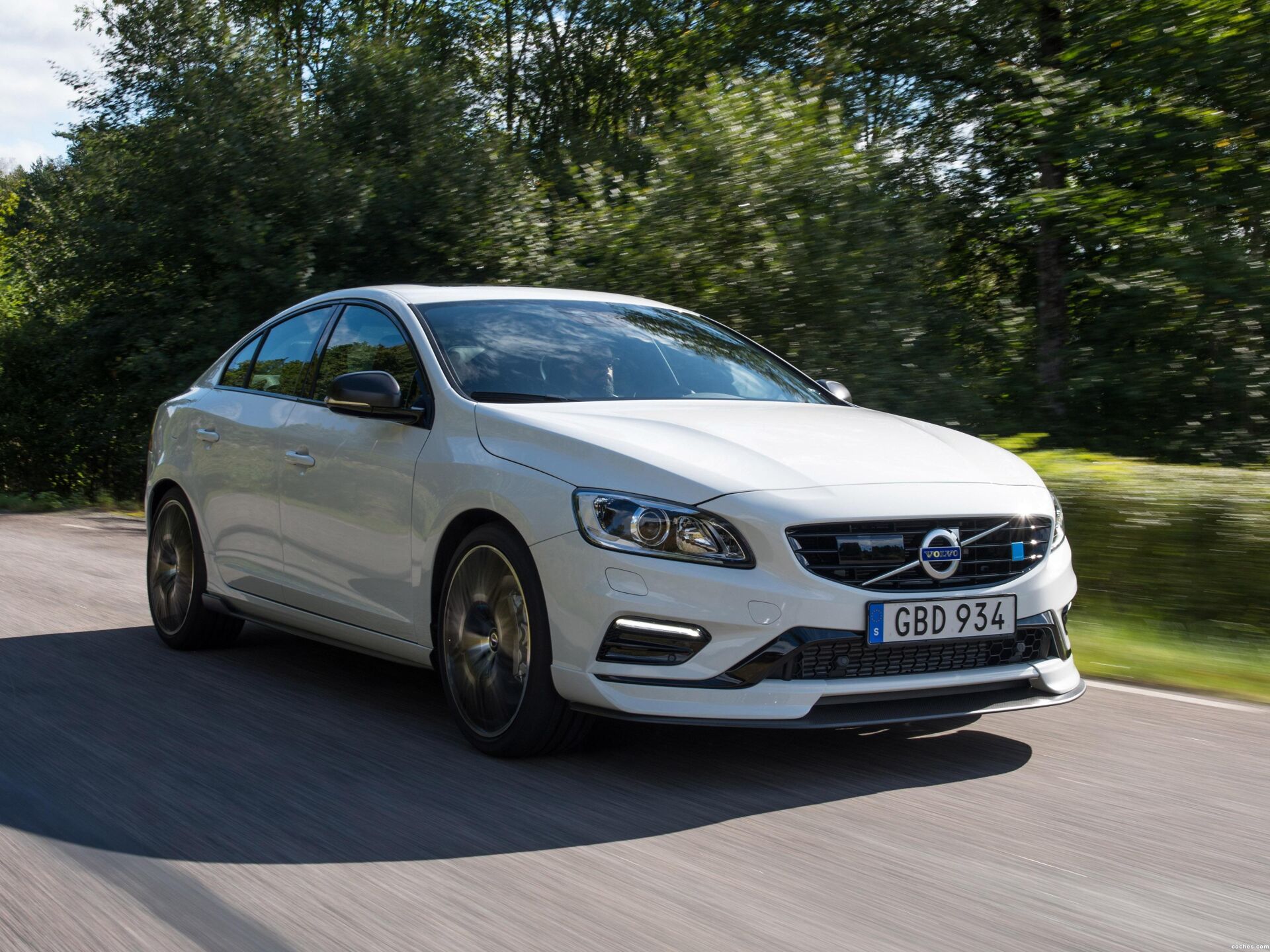 polestar_volvo-s60-polestar-2017_r6.jpg