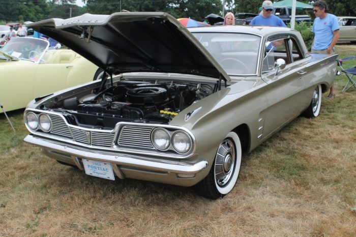 Pontiac Tempest Lemans Sedan 1962 700x466