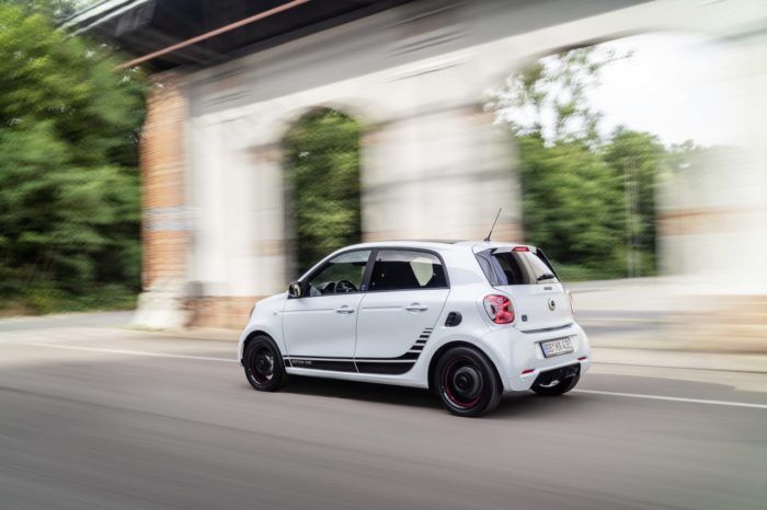 Smart EQ Forfour 2 700x466