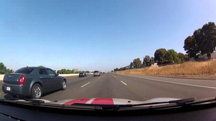 Adelantamiento Derecha 1 700x394