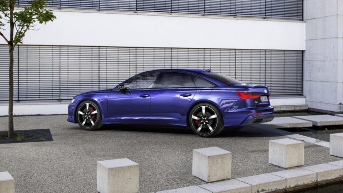 Audi A6 55 TFSI E Quattro 2 700x394