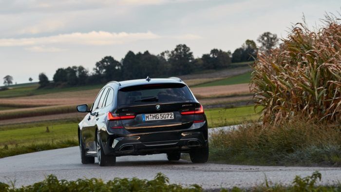 BMW M340i XDrive Touring 2020 20 700x394