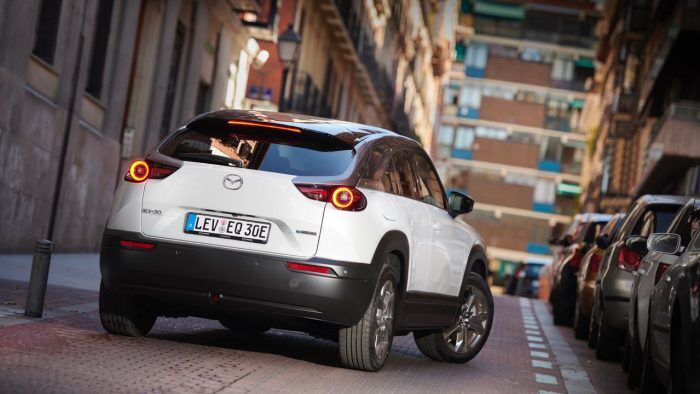 Mazda MX 30 2021 13 700x394