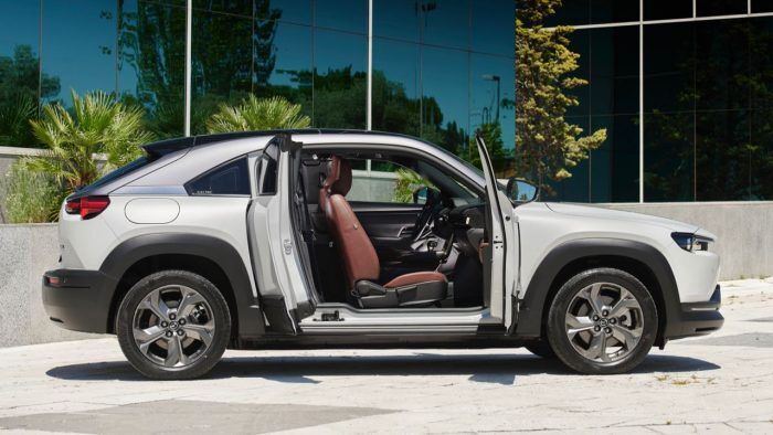 Mazda MX 30 2021 35 700x394