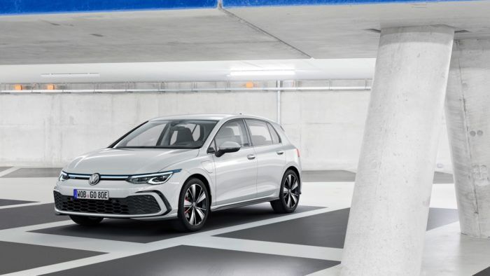 Volkswagen Golf GTE 2 700x394