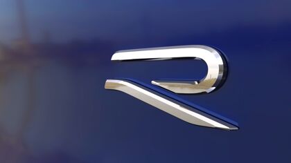 La importancia del logo: así es el nuevo de Volkswagen R