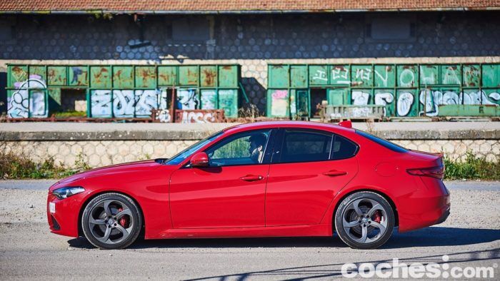 Alfa Romeo Giulia Prueba 109 700x394