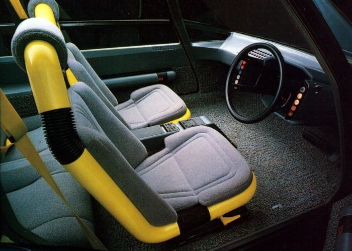 1979 Toyota CX 80 Concept Interior 01 700x499