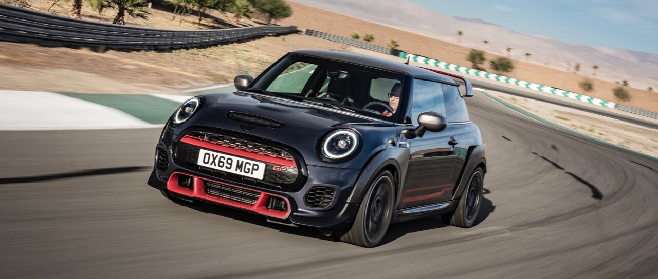 Todas las noticias de coches en un solo portal: Pruebas, fotos, vídeos, informes...