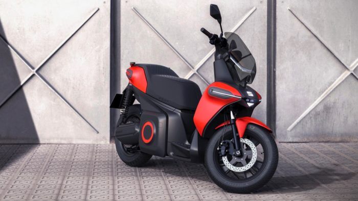 SEAT E Scooter Concept 2 700x394