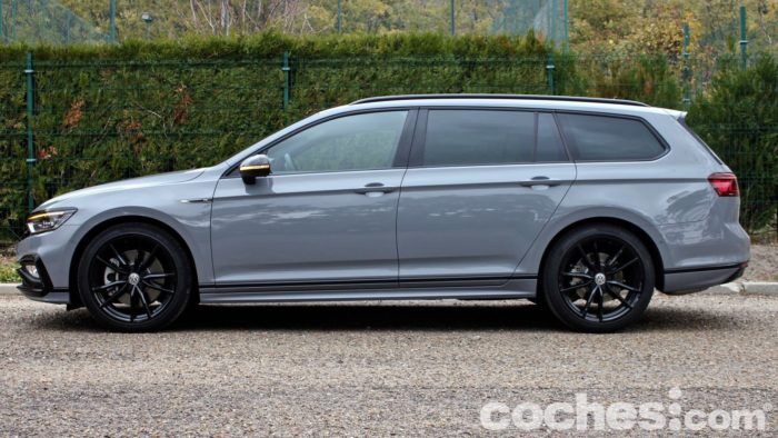 Volkswagen Passat Variant R Line 5 700x394