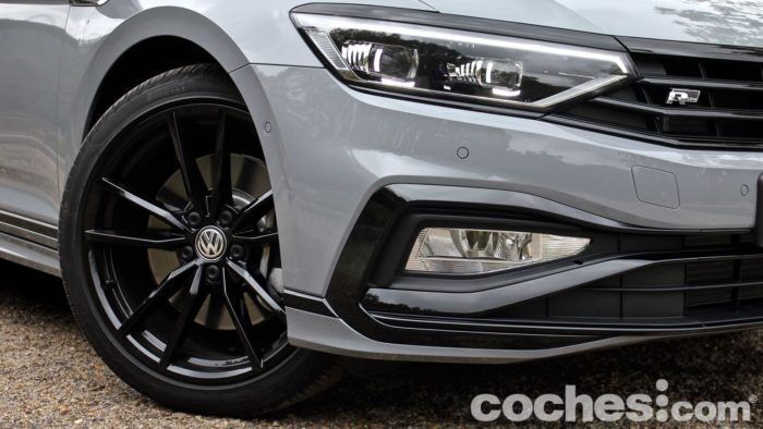 Volkswagen Passat Variant R Line Detalle 2 700x394