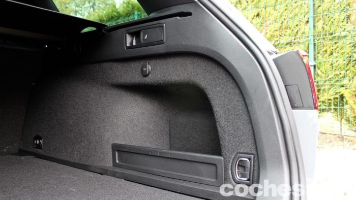 Volkswagen Passat Variant R Line Maletero 4 700x394