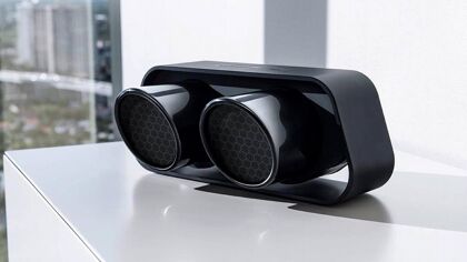 Si te gusta el motor, te gustarán estos altavoces Bluetooth inspirados en el escape del Porsche 911 GT3