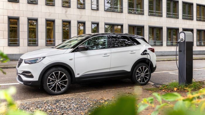 Opel Grandland X PHEV Traccion Delantera 6 700x394