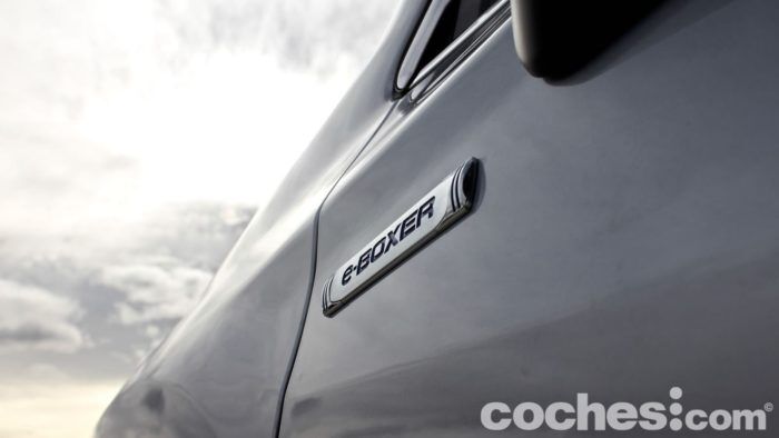 Subaru Forester Hybrid Prueba Detalle 7 700x394