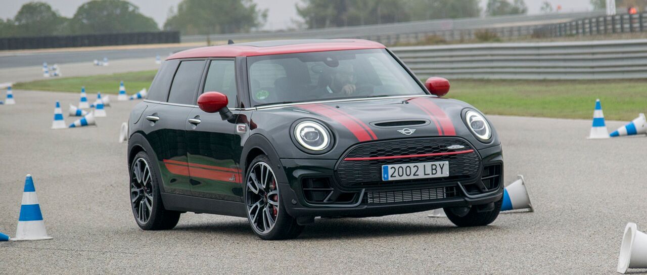 Todas las noticias de coches en un solo portal: Pruebas, fotos, vídeos, informes...