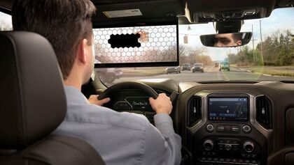Bosch desarrolla una visera digital perfecta para los intensos días de sol