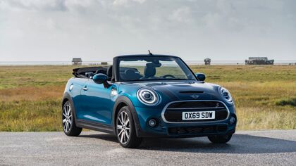 MINI Cabrio Sidewalk: nueva edición especial para el descapotable