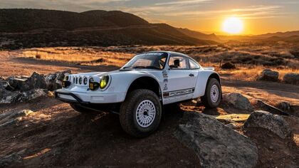 Russell Built 911 Baja, el «nueveonce» más versátil fuera del asfalto