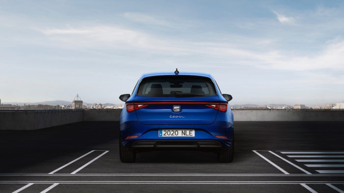 SEAT Leon Sportstourer 2020 4 700x394